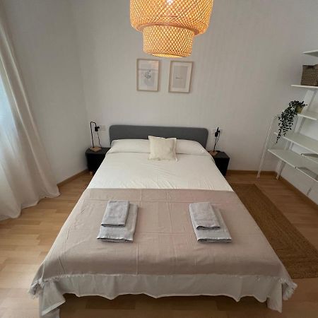 Cozy Apartment Well-Located In Terrassa, Barcelona Экстерьер фото