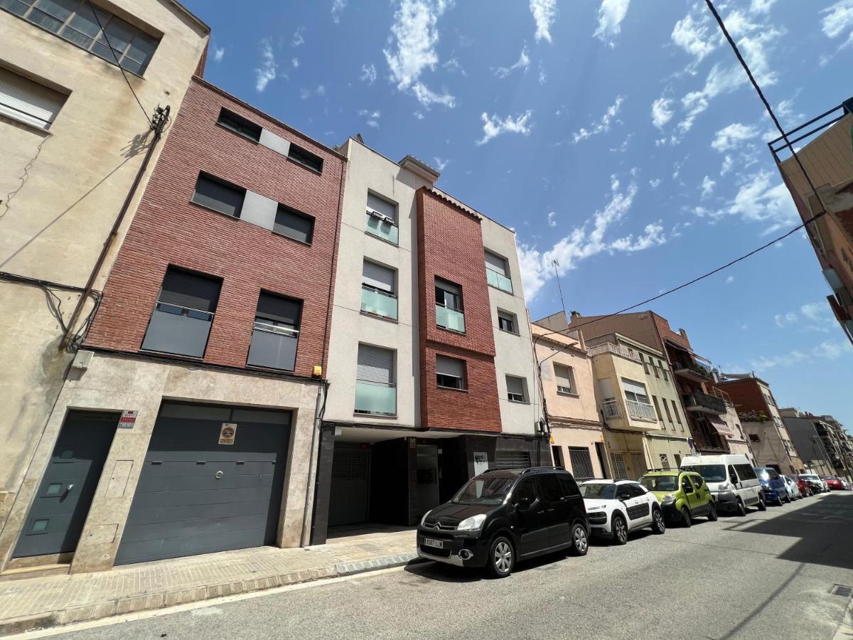 Cozy Apartment Well-Located In Terrassa, Barcelona Экстерьер фото