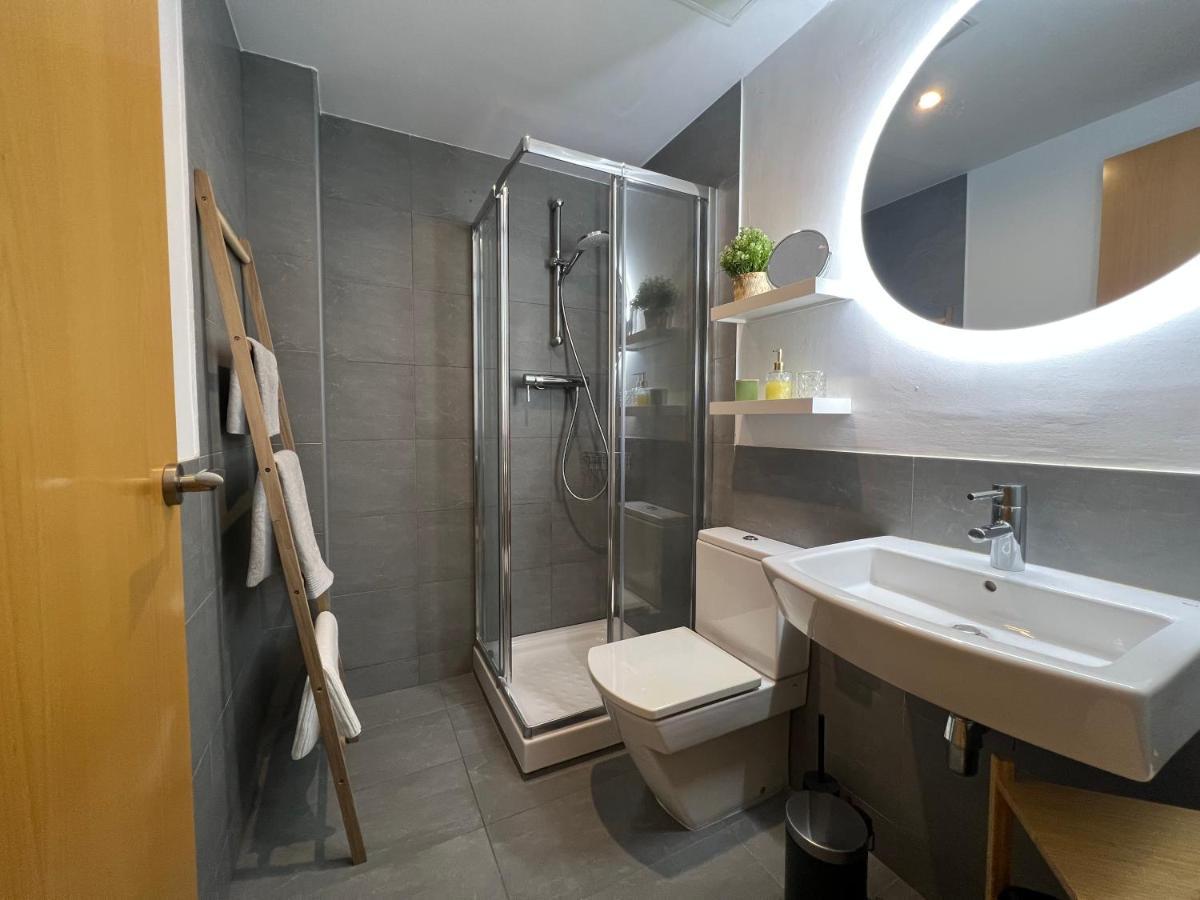 Cozy Apartment Well-Located In Terrassa, Barcelona Экстерьер фото